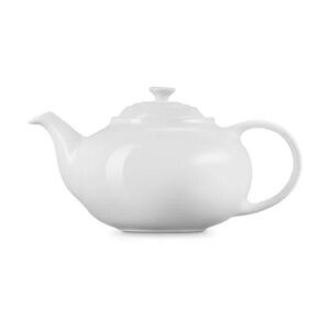 NEW IN BOX Le Creuset Tea Pot 4 Cup White